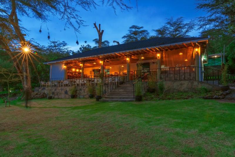 Hotels & Lodges